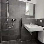 דירה - Komfortable Einzelzimmer Und Doppelzimmer - Moderne Badezimmer, Schnelles Wlan, Self-check-in בילפלד