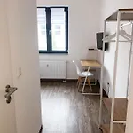 - Komfortable Einzelzimmer Und Doppelzimmer - Moderne Badezimmer, Schnelles Wlan, Self-check-in