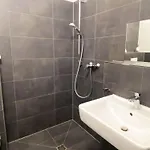 דירה - Komfortable Einzelzimmer Und Doppelzimmer - Moderne Badezimmer, Schnelles Wlan, Self-check-in בילפלד