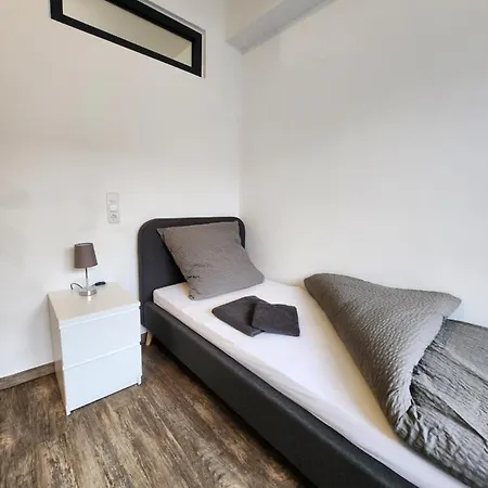 - Komfortable Einzelzimmer Und Doppelzimmer - Moderne Badezimmer, Schnelles Wlan, Self-check-in דירה *