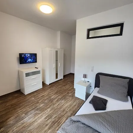 - Komfortable Einzelzimmer Und Doppelzimmer - Moderne Badezimmer, Schnelles Wlan, Self-check-in Apartamento