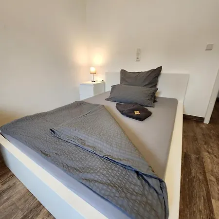 Business-&monteurzimmer - Komfortable Einzel- Und Doppelzimmer - Eigenes Modernes Badezimmer, Schnelles Wlan, Self-check-in *
