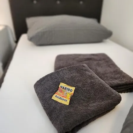 - Komfortable Einzelzimmer Und Doppelzimmer - Moderne Badezimmer, Schnelles Wlan, Self-check-in *