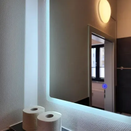 - Komfortable Einzelzimmer Und Doppelzimmer - Moderne Badezimmer, Schnelles Wlan, Self-check-in Apartamento *