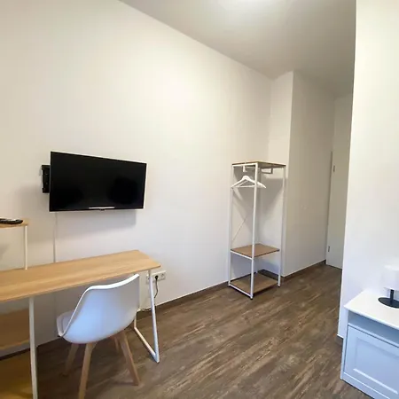 - Komfortable Einzelzimmer Und Doppelzimmer - Moderne Badezimmer, Schnelles Wlan, Self-check-in *