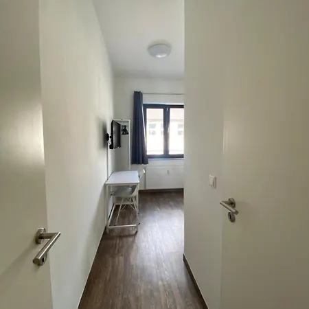 Appartement - Komfortable Einzelzimmer Und Doppelzimmer - Moderne Badezimmer, Schnelles Wlan, Self-check-in