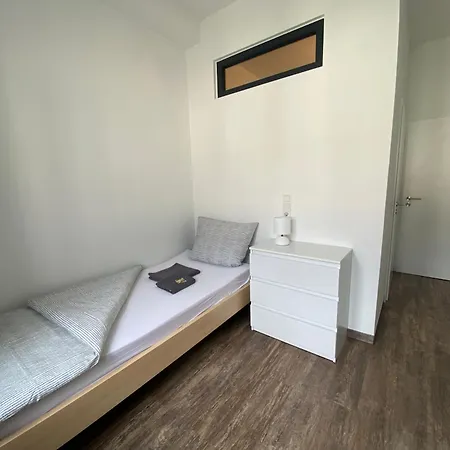 - Komfortable Einzelzimmer Und Doppelzimmer - Moderne Badezimmer, Schnelles Wlan, Self-check-in *