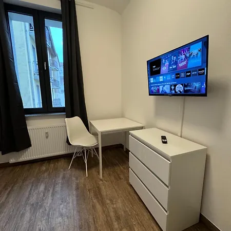 Apartamento - Komfortable Einzelzimmer Und Doppelzimmer - Moderne Badezimmer, Schnelles Wlan, Self-check-in Bielefeld