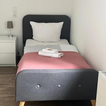 - Komfortable Einzelzimmer Und Doppelzimmer - Moderne Badezimmer, Schnelles Wlan, Self-check-in