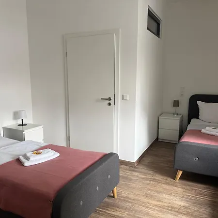 - Komfortable Einzelzimmer Und Doppelzimmer - Moderne Badezimmer, Schnelles Wlan, Self-check-in * Bielefeld