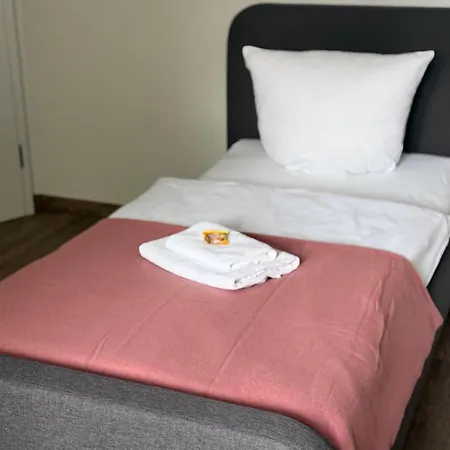 - Komfortable Einzelzimmer Und Doppelzimmer - Moderne Badezimmer, Schnelles Wlan, Self-check-in Apartamento Bielefeld
