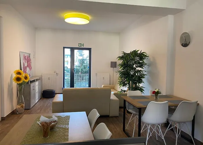 Bielefeld City Apartments - Komfortable Einzelzimmer Und Doppelzimmer - Moderne Badezimmer, Schnelles Wlan, Self-Check-In Apartamento