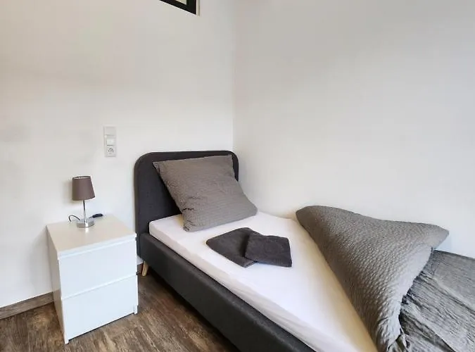 - Komfortable Einzelzimmer Und Doppelzimmer - Moderne Badezimmer, Schnelles Wlan, Self-check-in Appartement *