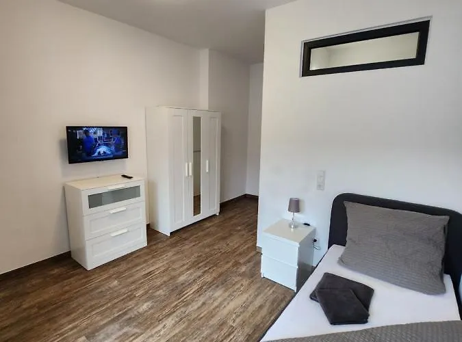 Bielefeld City Apartments - Komfortable Einzelzimmer Und Doppelzimmer - Modernes Badezimmer, Schnelles Wlan, Self-Check-In Apartmán