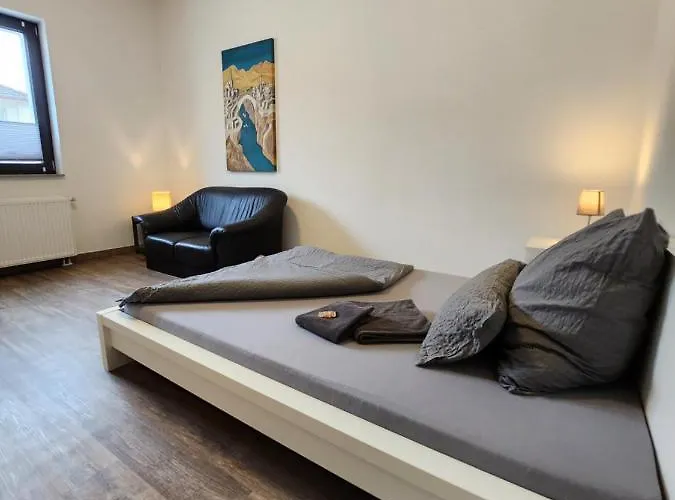Bielefeld City Apartments - Komfortable Einzelzimmer Und Doppelzimmer - Moderne Badezimmer, Schnelles Wlan, Self-Check-In * Bielefeld