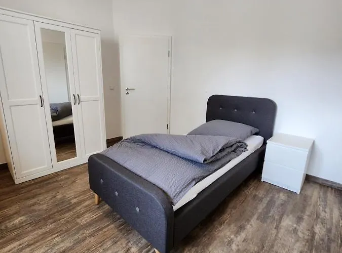 Apartment - Komfortable Einzelzimmer Und Doppelzimmer - Moderne Badezimmer, Schnelles Wlan, Self-check-in *