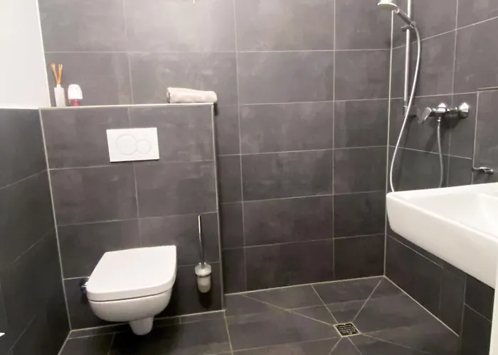 Bielefeld City Apartments - Komfortable Einzelzimmer Und Doppelzimmer - Modernes Badezimmer, Schnelles Wlan, Self-Check-In Apartmán